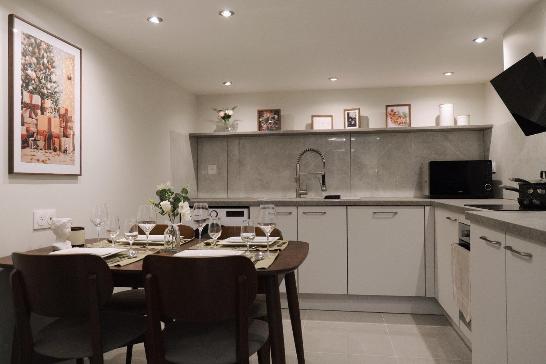 Appartement Mezzanine Contemporain Hypercentre Caen - Chez Jannie エクステリア 写真